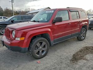 Jeep Patriot LATITUDE 2.4L 4 2015