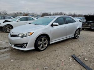 Toyota Camry SE 3.5L 6 2012