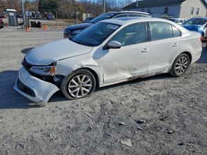 Volkswagen Jetta SE 2.5L 5 2012