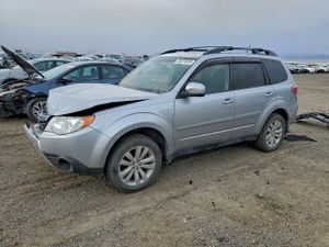 Subaru Forester 2.5X PREMIUM 2.5L 4 2012