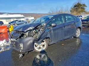 Toyota Prius 1.8L 4 2011