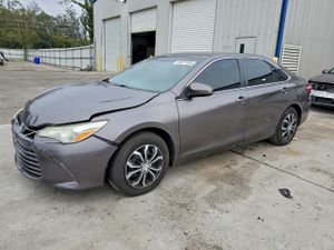 Toyota Camry LE 2.5L 4 2015