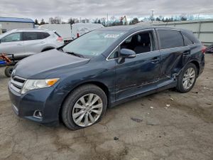 Toyota Venza LE 2.7L 4 2015