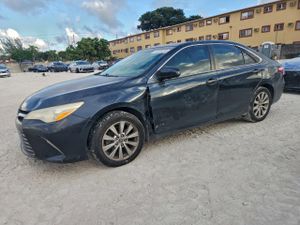 Toyota Camry LE 2.5L 4 2015