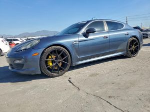 Porsche Panamera S 4.8L 8 2010