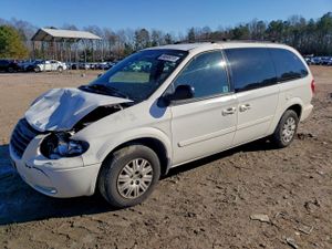 Chrysler Town & Country LX 3.3L 6 2005