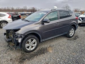 Toyota Rav4 XLE 2.5L 4 2014