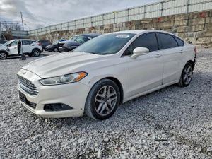 Ford Fusion SE 1.6L 4 2013