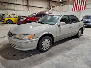 Toyota Camry CE 2.2L 4 2000