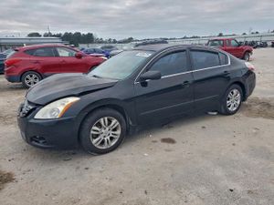 Nissan Altima BASE 2.5L 4 2011