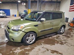 Kia Soul + 2.0L 4 2011