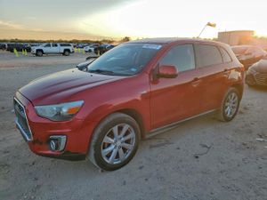 Mitsubishi Outlander ES 2.0L 4 2013