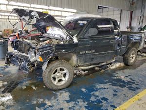 Dodge RAM 5.9L 8 2001