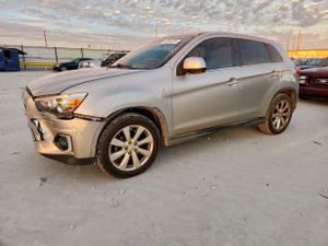 Mitsubishi Outlander SE 2.0L 4 2015