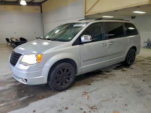 Chrysler Town & Country TOURING 3.8L 6 2010