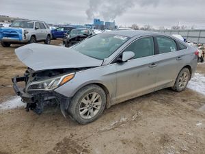 Hyundai Sonata SE 2.4L 4 2015