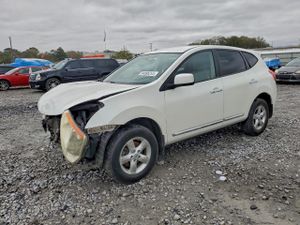 Nissan Rogue S 2.5L 4 2013