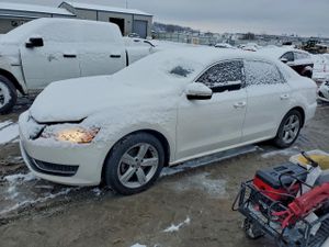 Volkswagen Passat SE 2.5L 5 2013