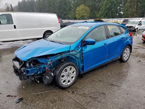 Ford Focus SE 2.0L 4 2012