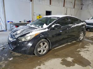 Hyundai Elantra GLS 1.8L 4 2013