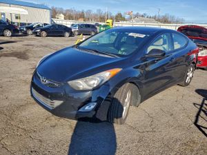 Hyundai Elantra GLS 1.8L 4 2013