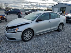 Volkswagen Jetta BASE 2.0L 4 2013