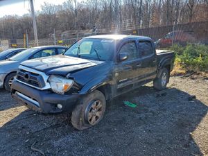 Toyota Tacoma DOUBLE CAB 4.0L 6 2015