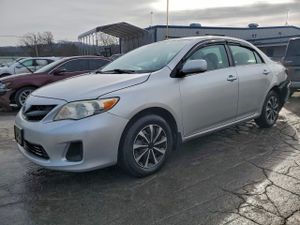 Toyota Corolla BASE 1.8L 4 2013