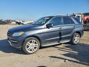 Mercedes-Benz ML 350 3.5L 6 2015