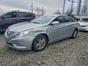 Hyundai Sonata GLS 2.4L 4 2013