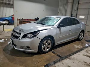 Chevrolet Malibu LS 2.5L 4 2013