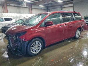 Toyota Sienna XLE 3.5L 6 2015