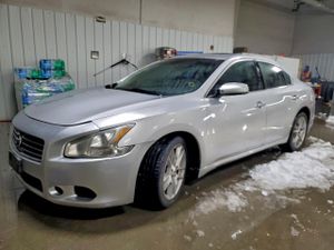 Nissan Maxima S 3.5L 6 2009