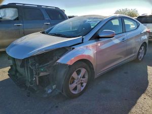 Hyundai Elantra GLS 1.8L 4 2013