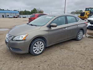 Nissan Sentra S 1.8L 4 2015
