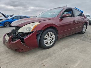 Nissan Altima BASE 2.5L 4 2010