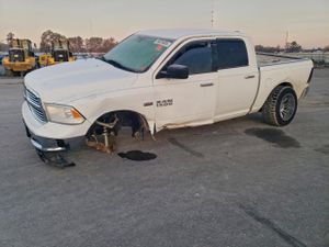 RAM 1500 SLT 5.7L 8 2014