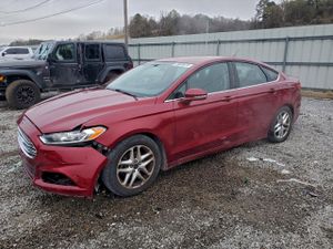 Ford Fusion SE 2.5L 4 2013
