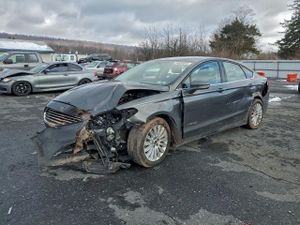 Ford Fusion SE HYBRID 2.0L 4 2015