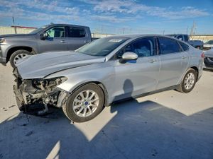 Ford Fusion S 2.5L 4 2015