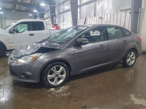 Ford Focus SE 2.0L 4 2014
