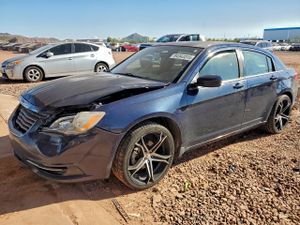 Chrysler 200 LX 2.4L 4 2014