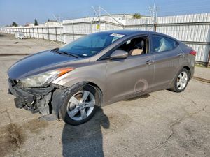 Hyundai Elantra GLS 1.8L 4 2013