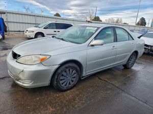 Toyota Camry LE 2.4L 4 2003