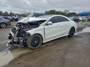 Mercedes-Benz CLA 250 2.0L 4 2015