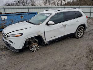 Jeep Cherokee LATITUDE 2.4L 4 2015