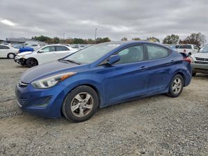 Hyundai Elantra SE 1.8L 4 2015