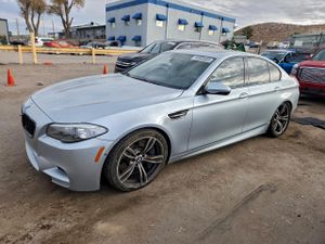 BMW M5 4.4L 8 2013
