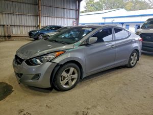 Hyundai Elantra GLS 1.8L 4 2013