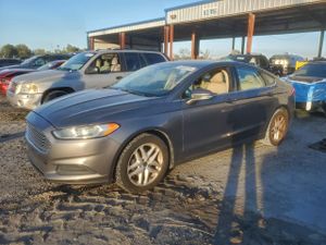 Ford Fusion SE 2.5L 4 2014